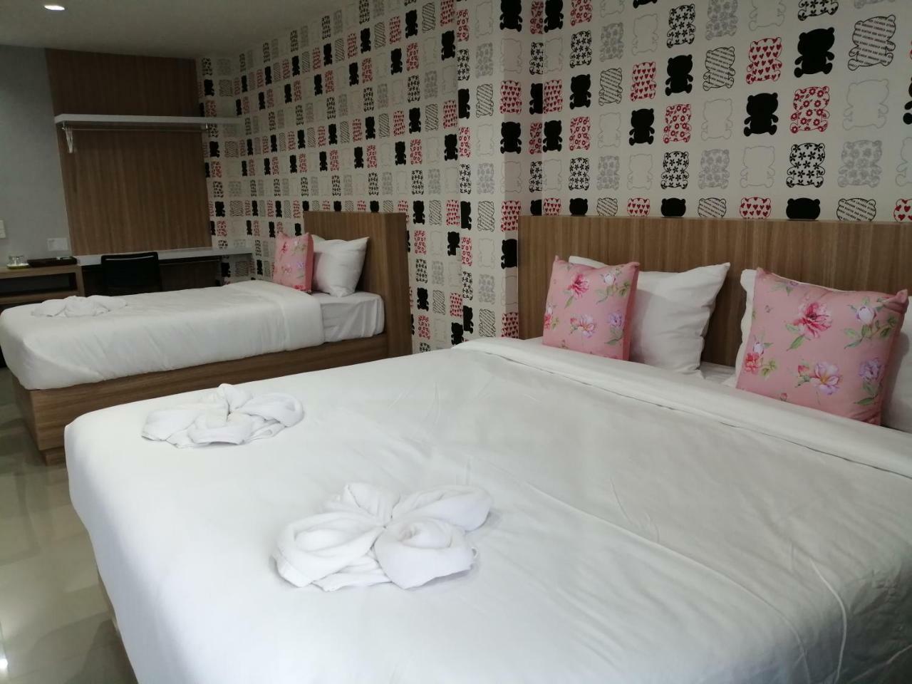 The Like Hotel Udon Thani Bagian luar foto
